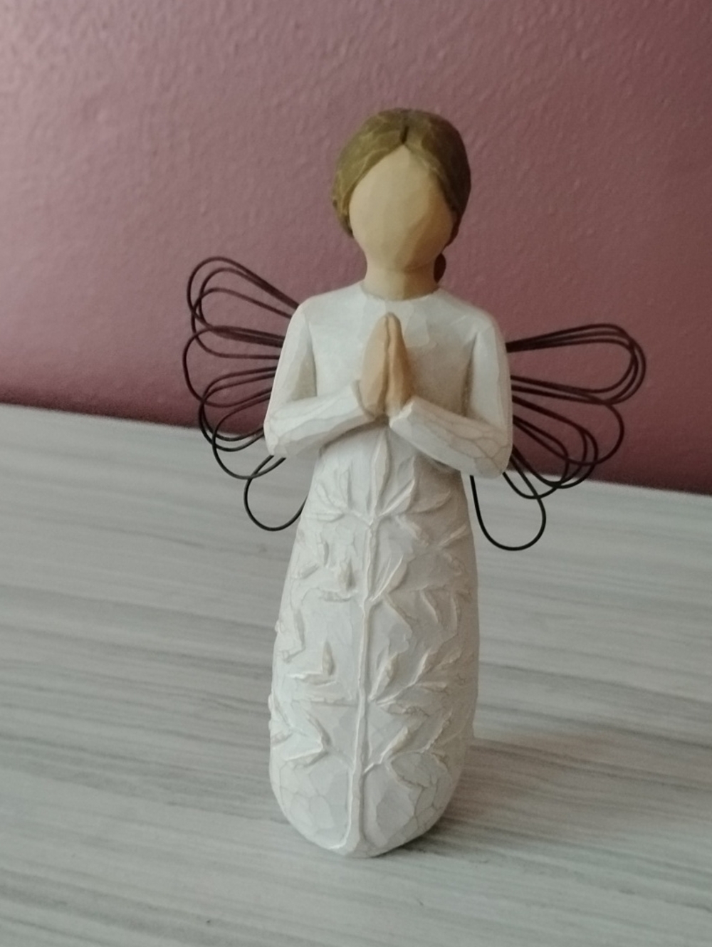 Willow Tree White and tan Angel with Wire Wings